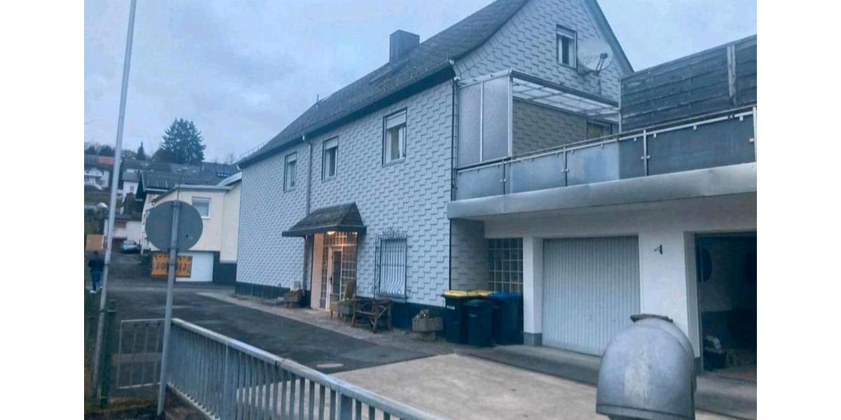 Mehrfamilienhaus, Wohnhaus Haiger - 11 Zimmer, 280 m&sup2;, 350.000&euro; | Angebot:26480479