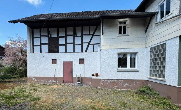 Einfamilienhaus Lich - 7 Zimmer, 150 m&sup2;, 320.000&euro; | Angebot:26533812