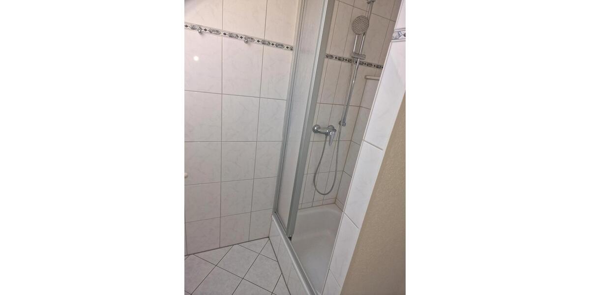 Dachgeschoßwohnung Wölfersheim - 1 Zimmer, 65 m&sup2;, 700&euro; | Angebot:25475951