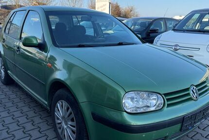 VW Golf 151.619 km 2.999 &euro; Münzenberg-Gambach 35516