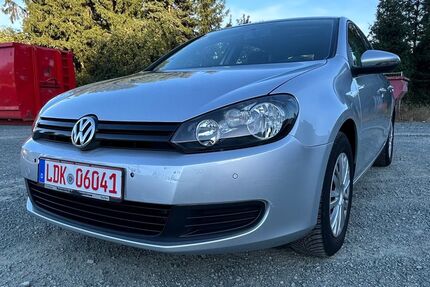 VW Golf 143.000 km 4.190 &euro; Aßlar 35614