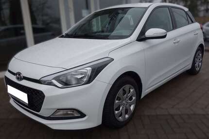 Hyundai i20 100.000 km 7.999 &euro; Herborn 35745