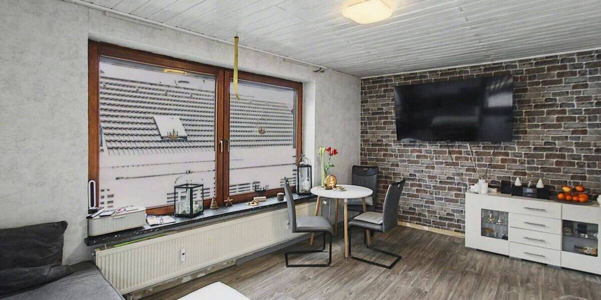 Mehrfamilienhaus, Wohnhaus Lich Bettenhausen - 6 Zimmer, 151 m&sup2;, 195.000&euro; | Angebot:26319289