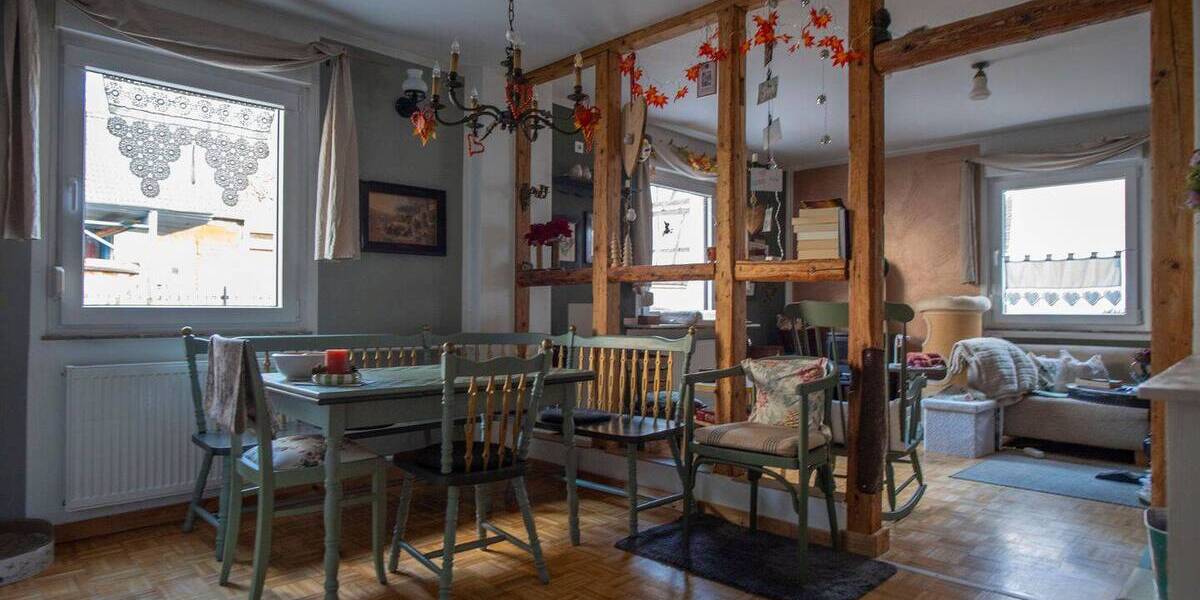 Einfamilienhaus Grävenwiesbach Hundstadt - 8 Zimmer, 161 m&sup2;, 495.000&euro; | Angebot:25985869