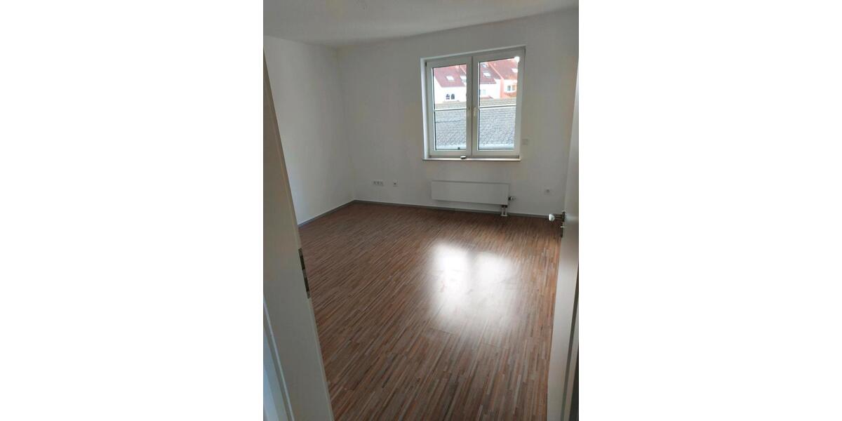 Etagenwohnung Neu-Anspach Anspach - 3 Zimmer, 83 m&sup2;, 319.000&euro; | Angebot:26704862