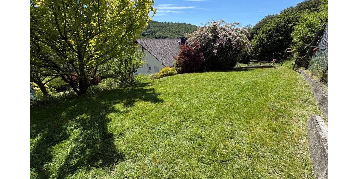 Einfamilienhaus Dillenburg Nanzenbach - 8 Zimmer, 175 m&sup2;, 335.000&euro; | Angebot:26778532