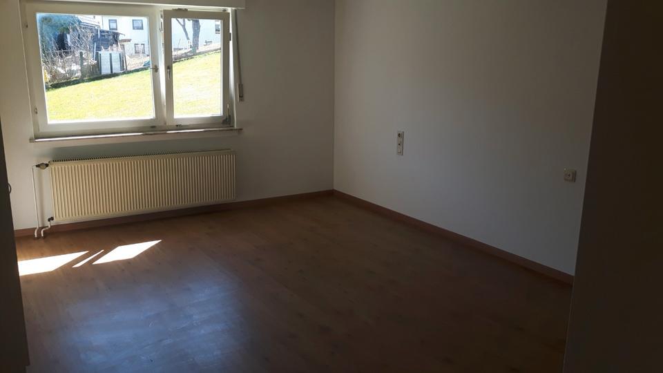 Etagenwohnung Haiger - 5 Zimmer, 104 m&sup2;, 890&euro; | Angebot:25365806