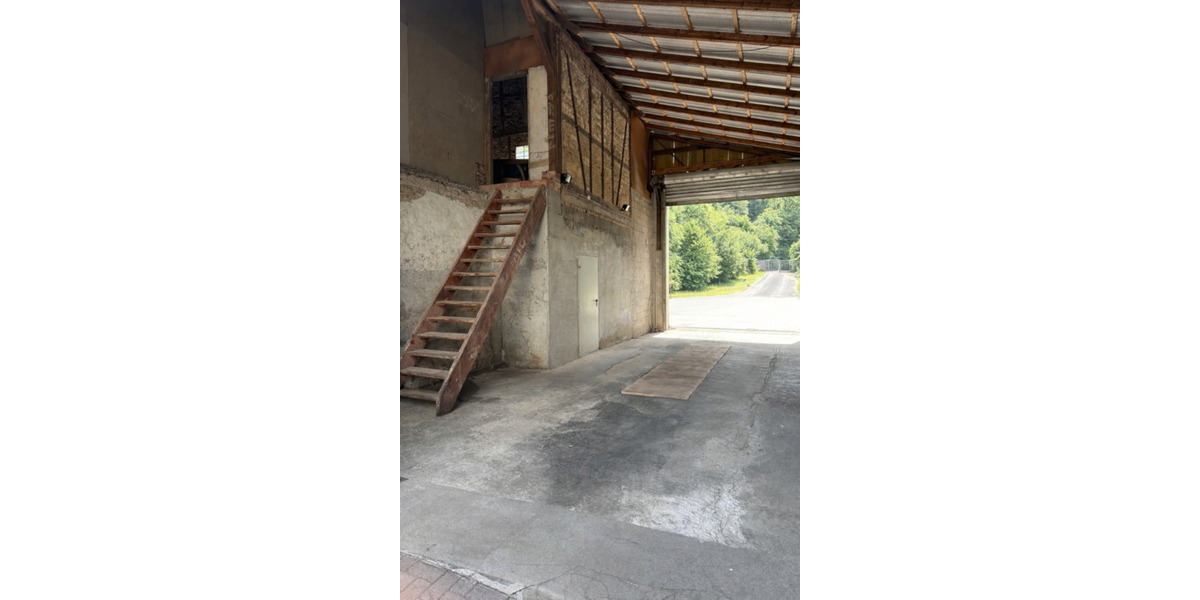 Einfamilienhaus Weinbach - 11 Zimmer, 400 m&sup2;, 620.000&euro; | Angebot:25971136