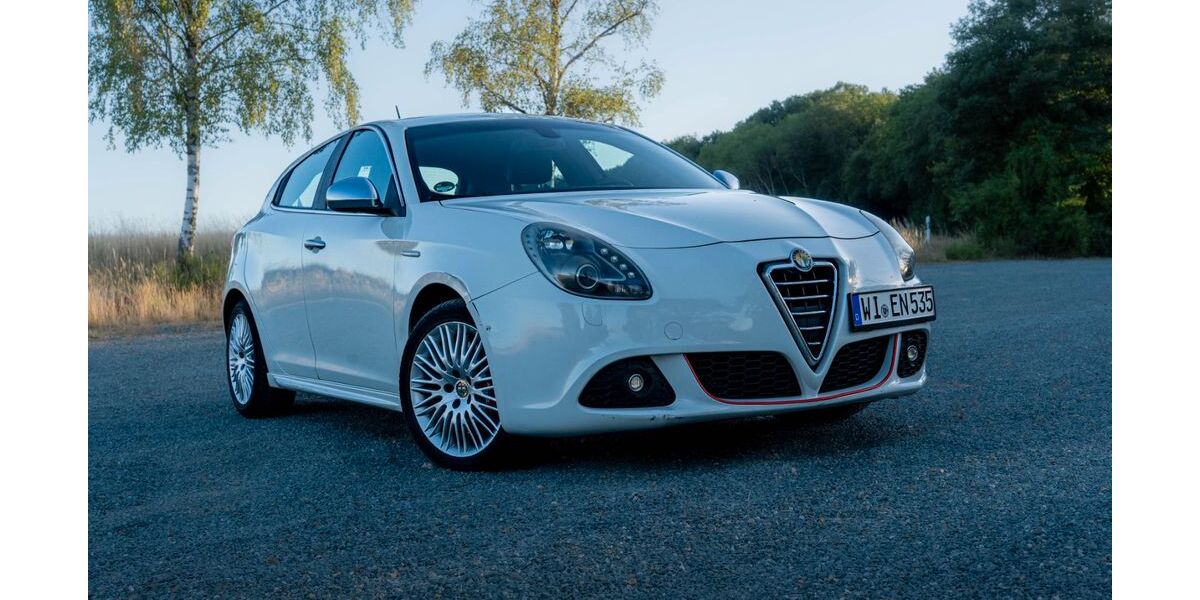 Alfa Romeo Giulietta 173.000 km 6.490 &euro; Wehrheim 61273