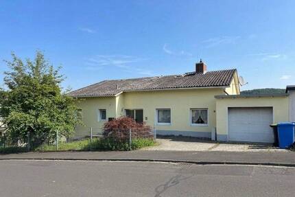 Haus Lollar - 7 Zimmer, 255 m&sup2;, 477.000&euro; | Angebot:26358908