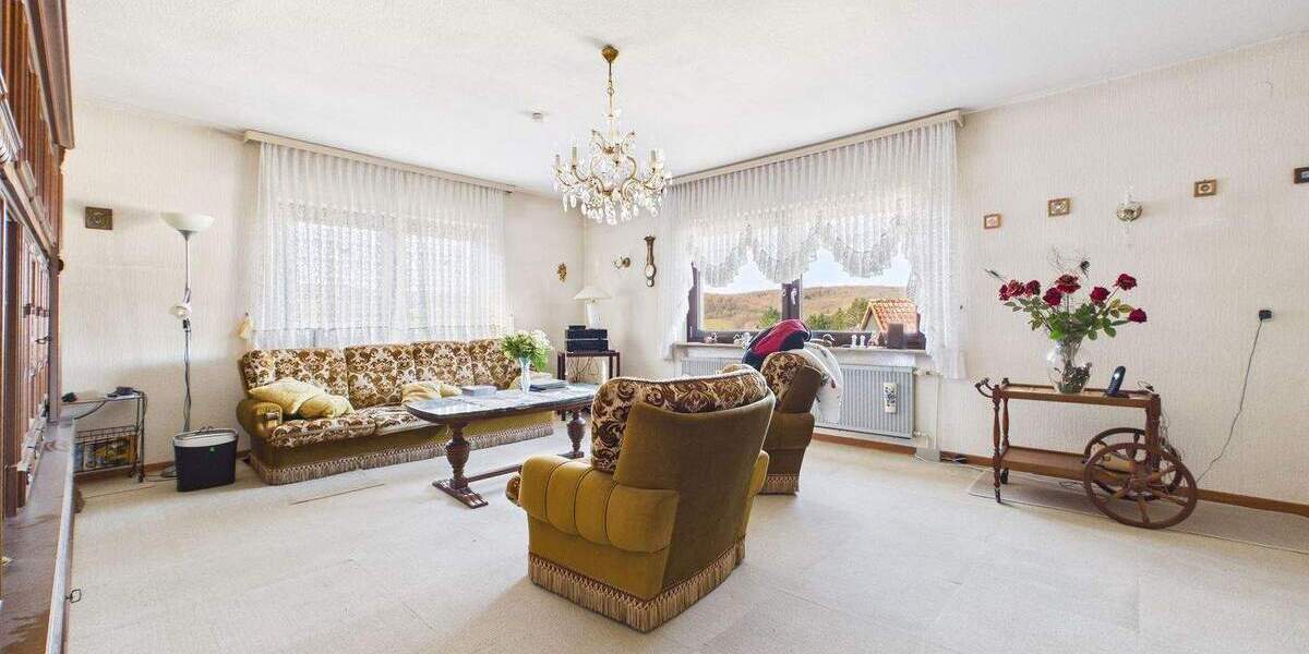 Einfamilienhaus Waldsolms Kraftsolms - 4 Zimmer, 130 m&sup2;, 285.000&euro; | Angebot:25822405