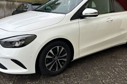 Mercedes-Benz B 200 99.680 km 18.499 &euro; Dillenburg 35685