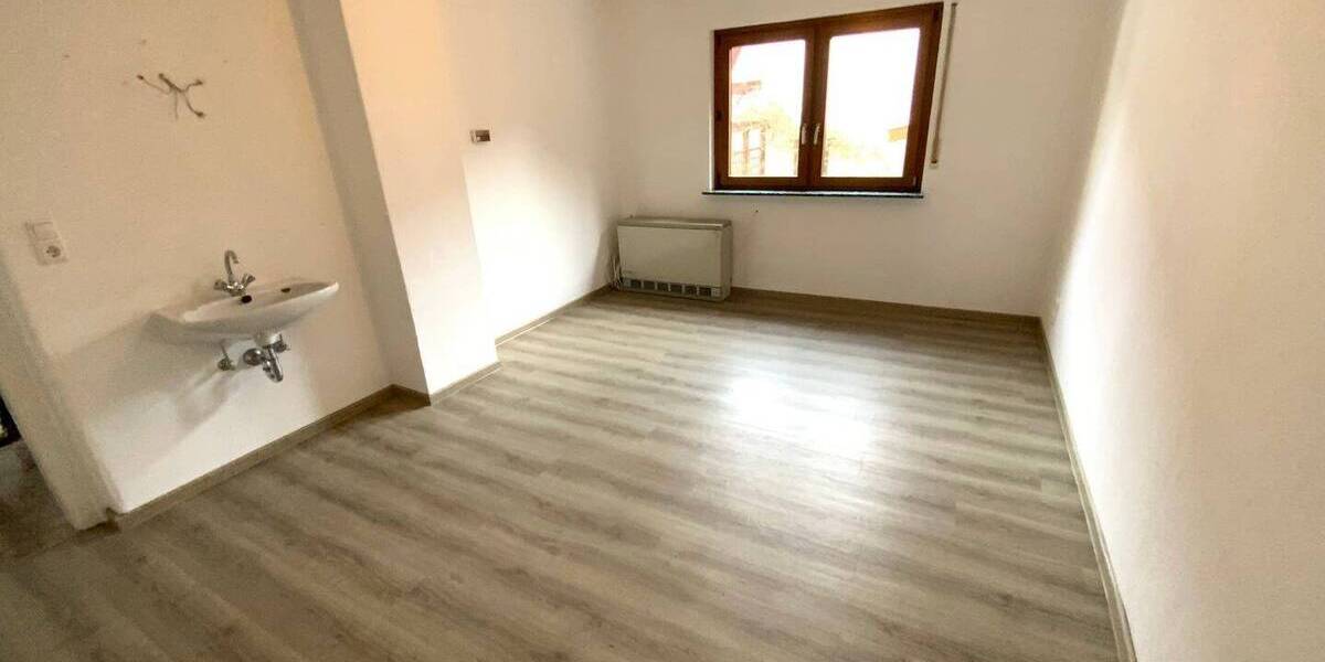 Einfamilienhaus Braunfels Bonbaden - 6 Zimmer, 183 m&sup2;, 198.500&euro; | Angebot:25731589