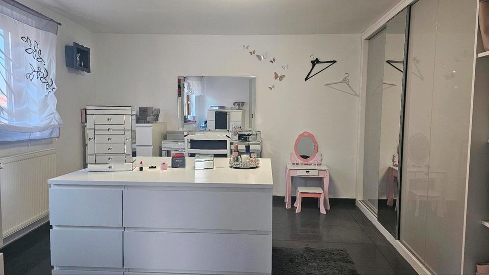 Mehrfamilienhaus, Wohnhaus Lich - 14 Zimmer, 310 m&sup2;, 499.000&euro; | Angebot:26075322