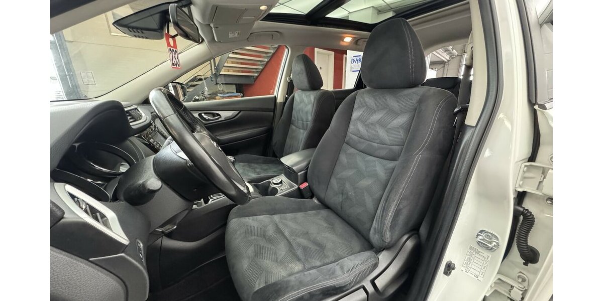 Nissan X-Trail 1.6 D Acenta 4x4 AHK Sitzheizung Navi 192.300 km 9.270 &euro; Lich 35423