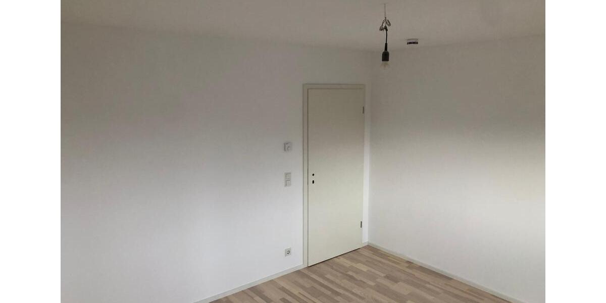 Etagenwohnung Usingen - 3 Zimmer, 100 m&sup2;, 1.400&euro; | Angebot:25420645