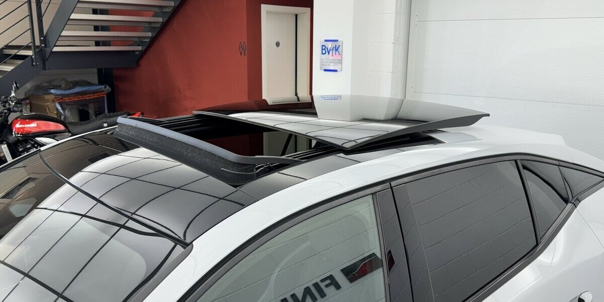 Peugeot 408 GT 130 PureTech EAT8 Focal Panodach 32.000 km 24.120 &euro; Lich 35423