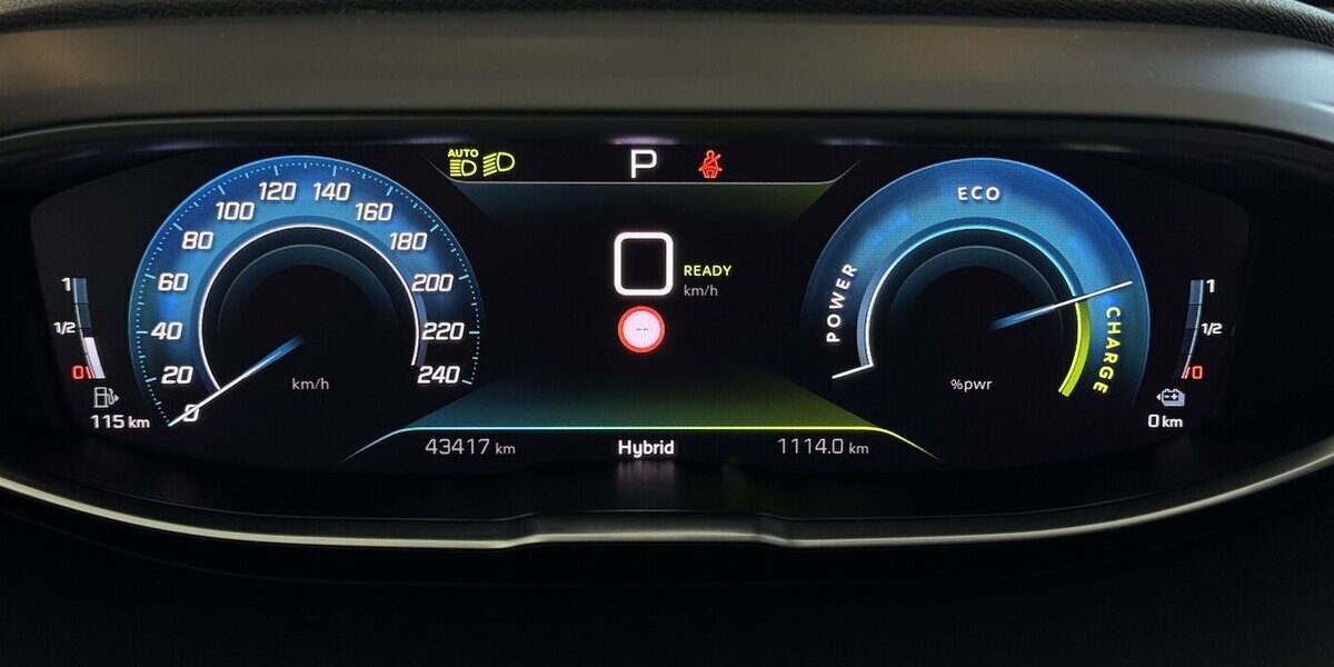Peugeot 3008 225 GT Plug-In 1.Hand CARPLAY AHK 43.500 km 23.620 &euro; Lich 35423