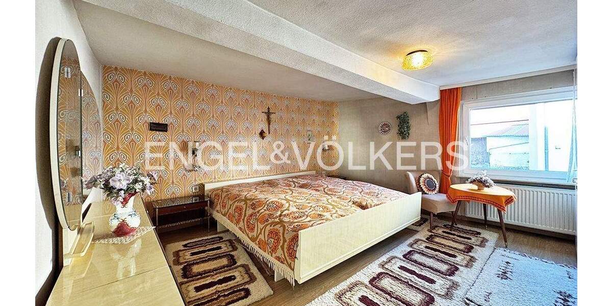 Mehrfamilienhaus, Wohnhaus Bad Nauheim Nieder-Mörlen - 5 Zimmer, 150 m&sup2;, 280.000&euro; | Angebot:25676886