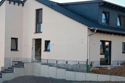 Wohnung Aßlar - 4 Zimmer, 120 m&sup2;, 1.450&euro; | Angebot:27608931