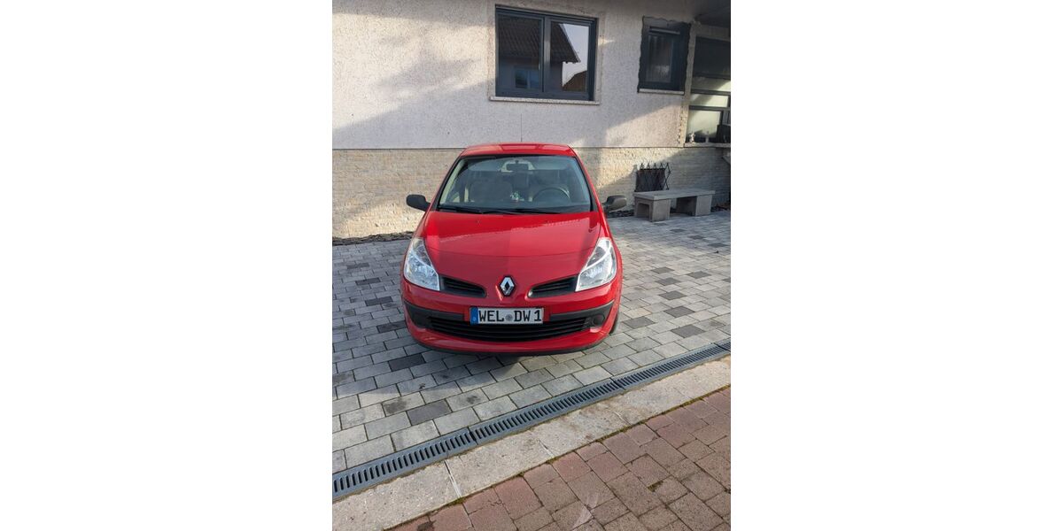 Renault Clio 98.500 km 2.899 &euro; Weilmünster 35789