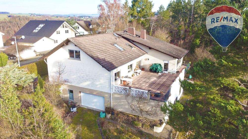 Mehrfamilienhaus, Wohnhaus Runkel Schadeck - 9 Zimmer, 360 m&sup2;, 425.000&euro; | Angebot:25664422