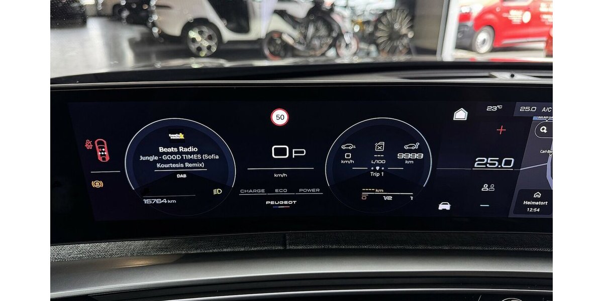 Peugeot 3008 Allure 145 Mild Hybrid Full LED 360° 15.800 km 25.320 &euro; Lich 35423