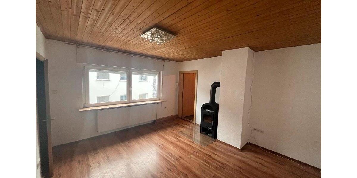 Einfamilienhaus Wölfersheim - 5 Zimmer, 110 m&sup2;, 199.000&euro; | Angebot:26299865