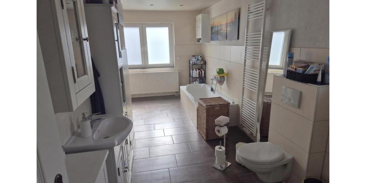 Einfamilienhaus Fronhausen - 6 Zimmer, 136 m&sup2;, 389.000&euro; | Angebot:26582738
