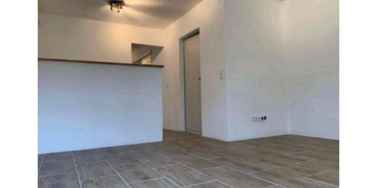 Etagenwohnung Leun - 2 Zimmer, 35 m&sup2;, 320&euro; | Angebot:24627291