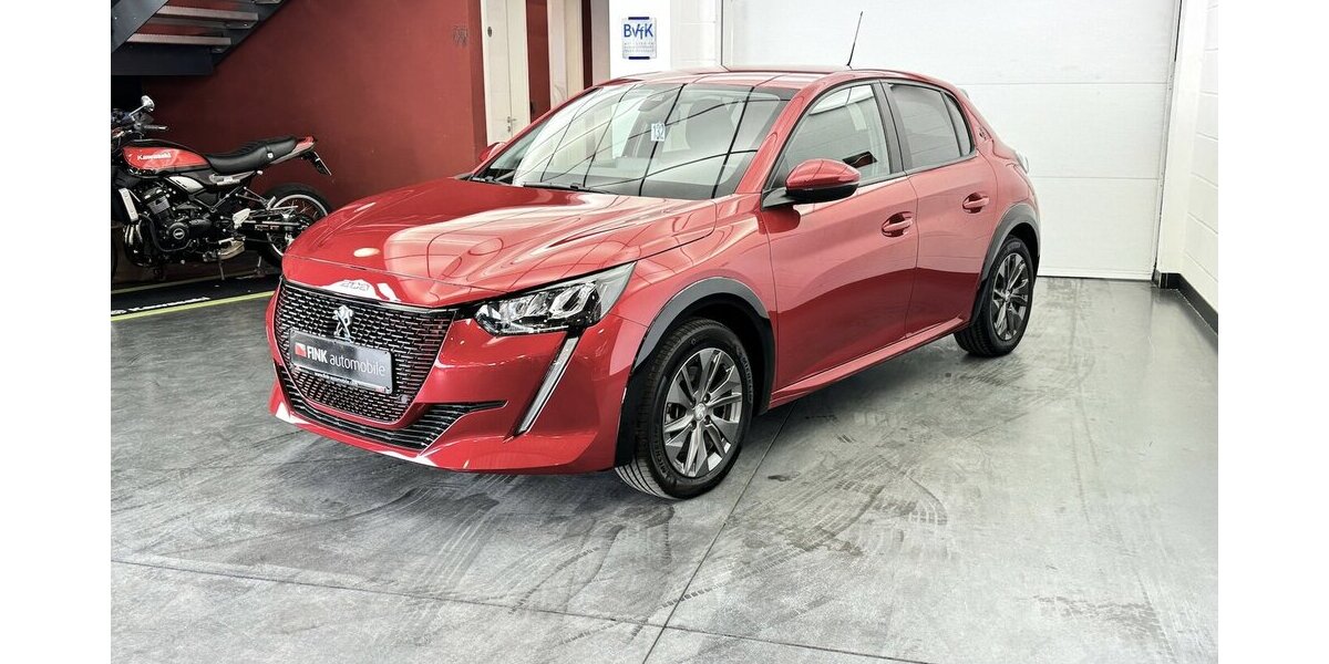 Peugeot 208 e- 136 Active Pack 1.Hand Carplay Sitzhzg 35.300 km 14.870 &euro; Lich 35423