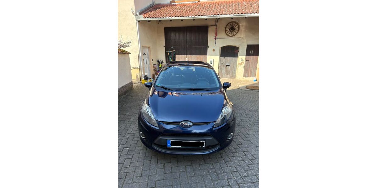 Ford Fiesta 144.500 km 3.000 &euro; Schöffengrund 35641