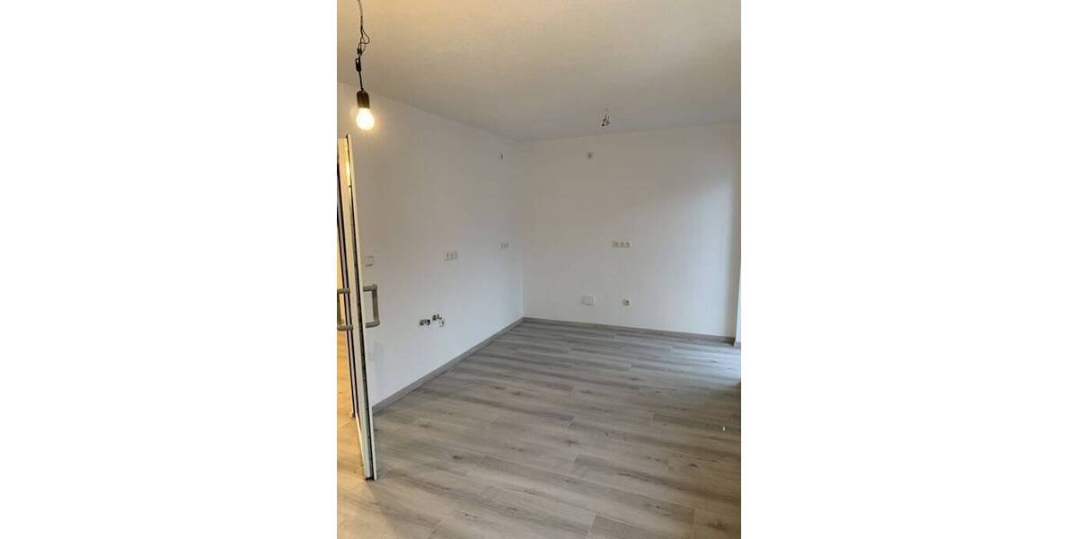 Etagenwohnung Haiger - 4 Zimmer, 154 m&sup2;, 990&euro; | Angebot:25696550