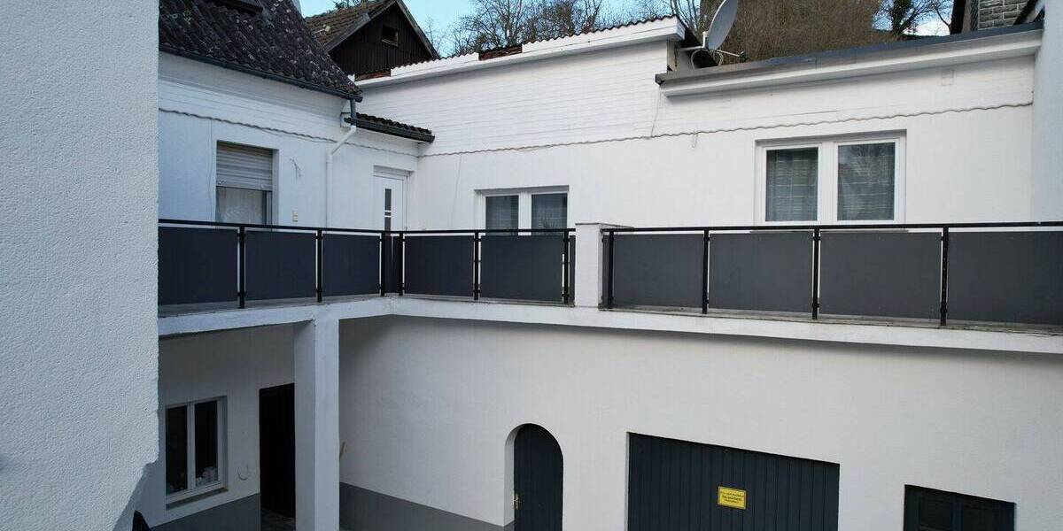Mehrfamilienhaus, Wohnhaus Wetzlar / Naunheim Naunheim - 9 Zimmer, 228 m&sup2;, 465.000&euro; | Angebot:26557139