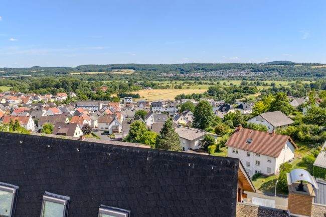 Einfamilienhaus Wetzlar Naunheim - 7 Zimmer, 222 m&sup2;, 499.950&euro; | Angebot:25908810