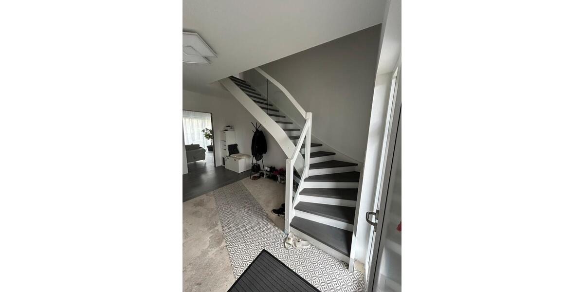 Villa Driedorf - 8 Zimmer, 200 m&sup2;, 550.000&euro; | Angebot:22963880