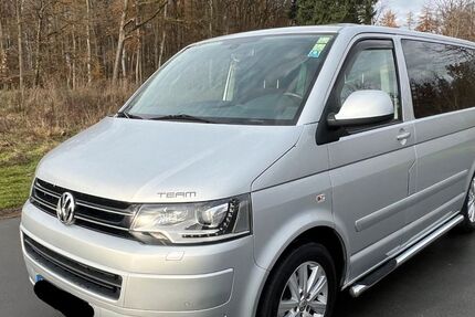 VW T5 Multivan 136.400 km 27.499 &euro; Braunfels 35619