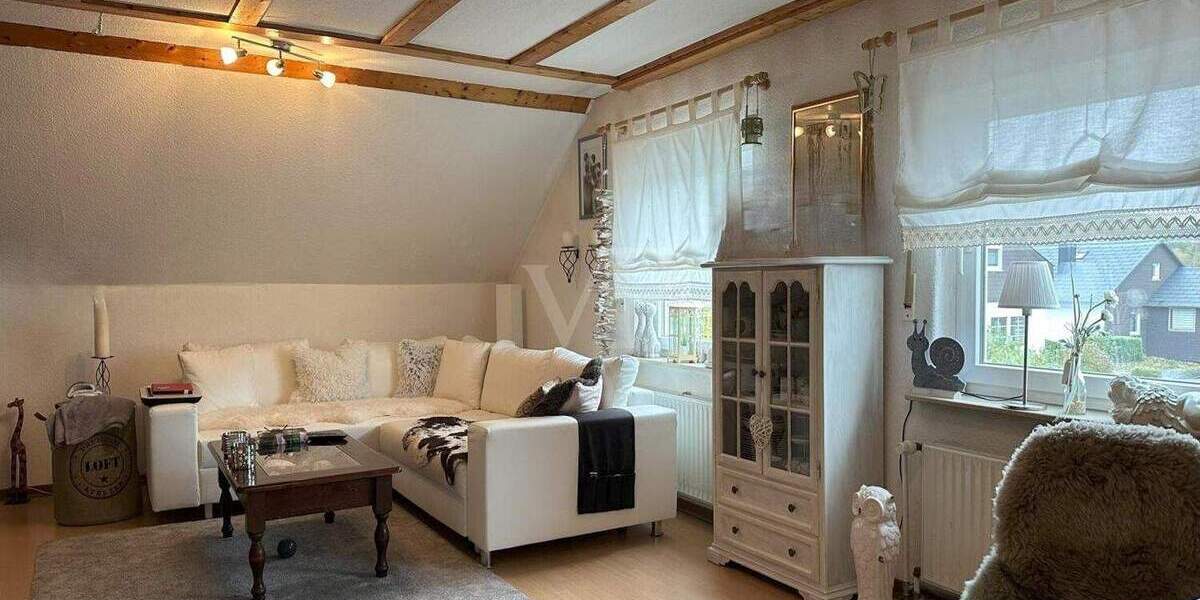 Etagenwohnung Dillenburg / Niederscheld Niederscheld - 8 Zimmer, 216 m&sup2;, 249.000&euro; | Angebot:25663177