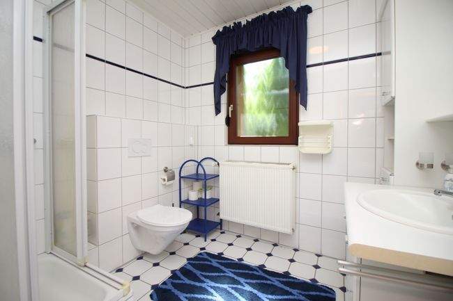 Einfamilienhaus Solms Oberndorf - 7 Zimmer, 224 m&sup2;, 400.000&euro; | Angebot:25662020