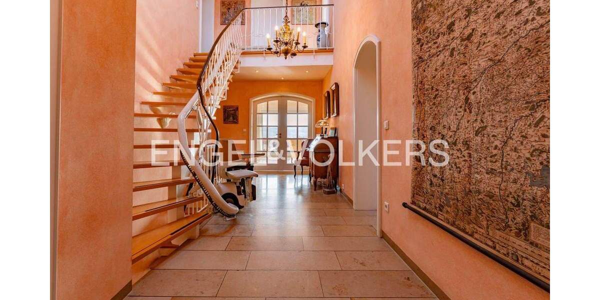 Einfamilienhaus Usingen - 8 Zimmer, 325 m&sup2;, 1.298.000&euro; | Angebot:25676871