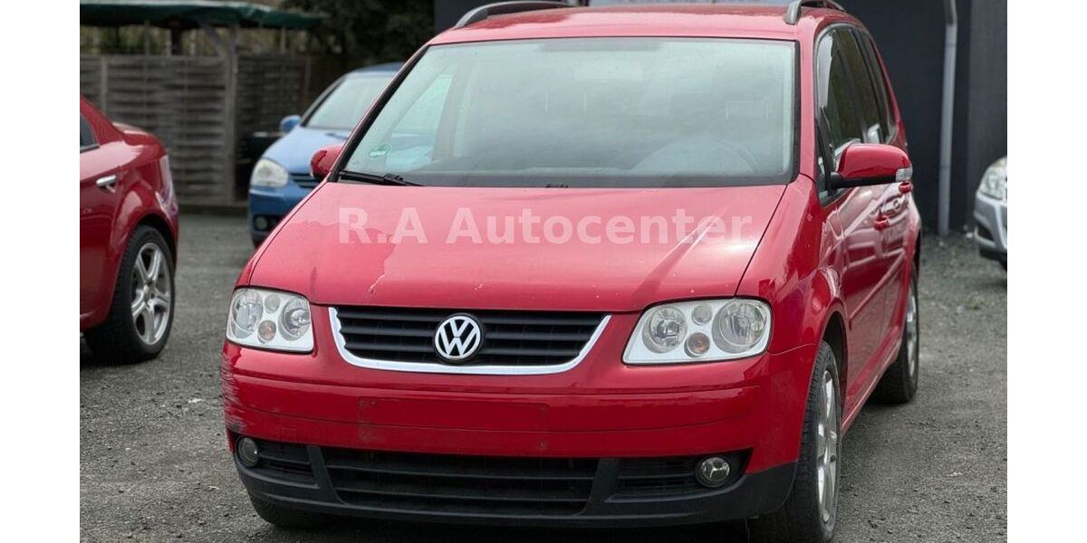 VW Touran 221.077 km 750 &euro; Breitscheid-Medenbach 35767