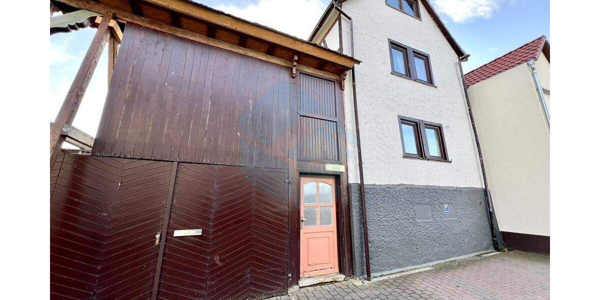 Einfamilienhaus Butzbach / Hoch-Weisel Hoch-Weisel - 5 Zimmer, 129 m&sup2;, 179.000&euro; | Angebot:25734438
