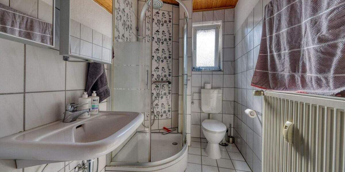 Mehrfamilienhaus, Wohnhaus Schöffengrund / Schwalbach Schwalbach - 1 Zimmer, 320 m&sup2;, 329.000&euro; | Angebot:25837236