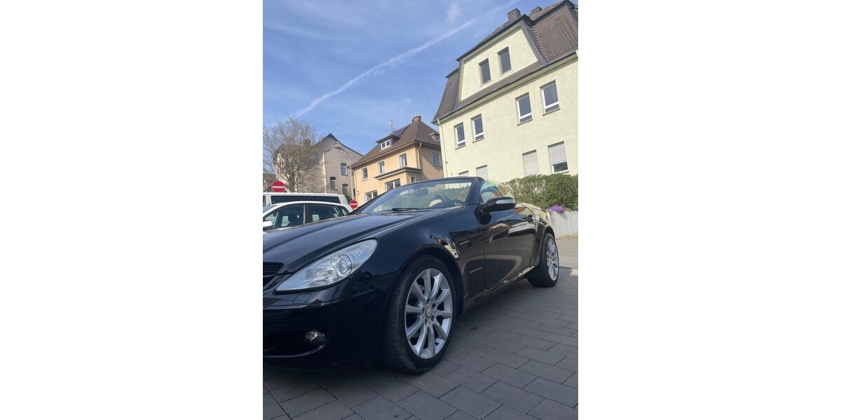Mercedes-Benz SLK 200 186.000 km 5.600 &euro; Wetzlar 35578