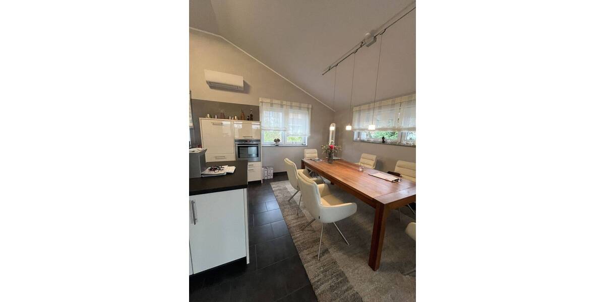 Etagenwohnung Reiskirchen Hattenrod - 7 Zimmer, 250 m&sup2;, 670.000&euro; | Angebot:26794222