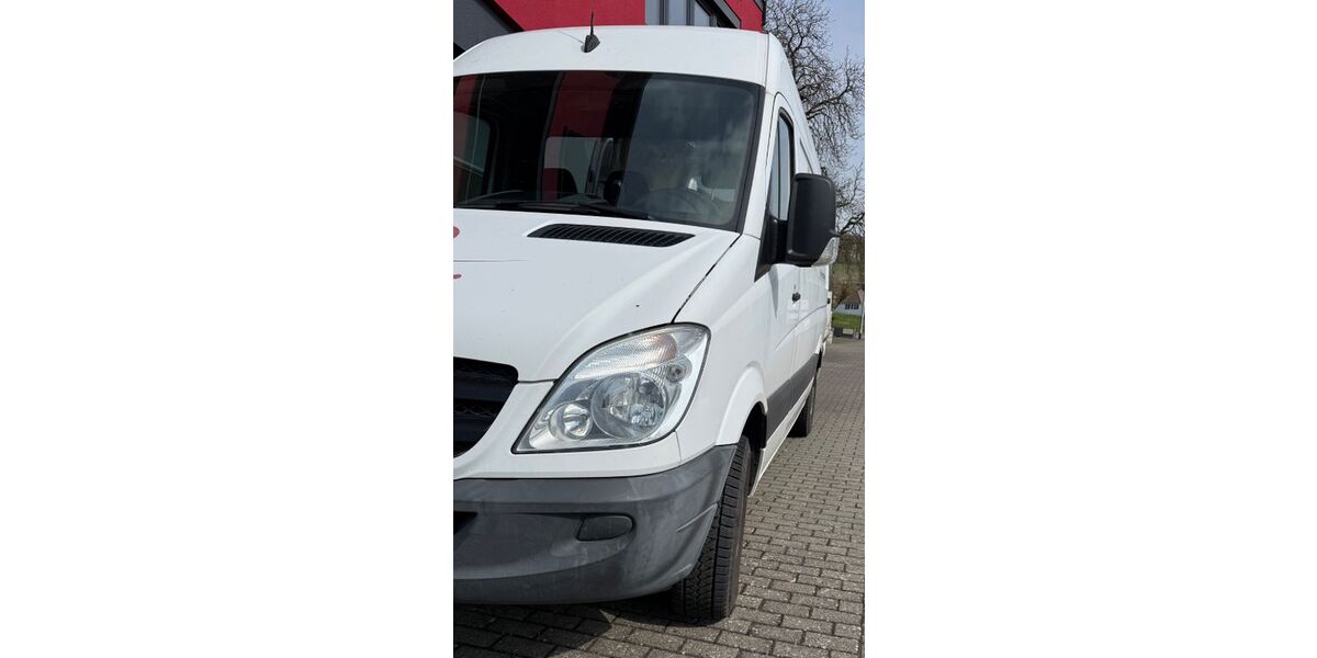 Mercedes-Benz Sprinter 155.300 km 14.700 &euro; Gladenbach 35075
