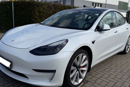 Tesla Model 3 97.000 km 22.999 &euro; Aßlar 35614
