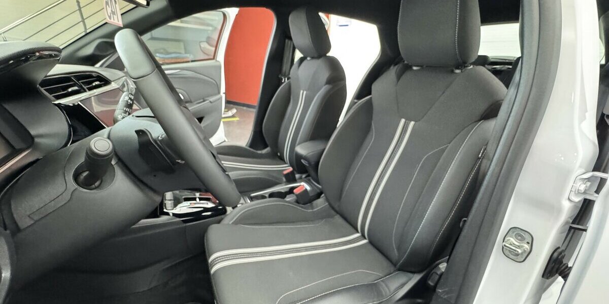 Opel Corsa GS 1.2 Turbo 1.Hand Sitzheizung Carplay 8.600 km 18.679 &euro; Lich 35423