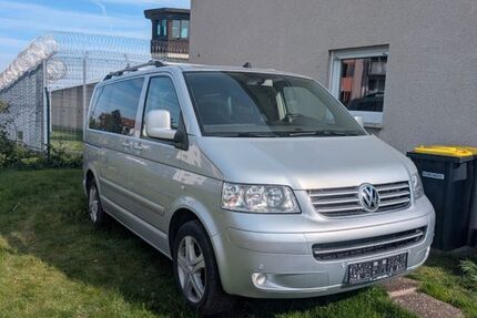 VW T5 Multivan 280.000 km 14.850 &euro; Butzbach 35510