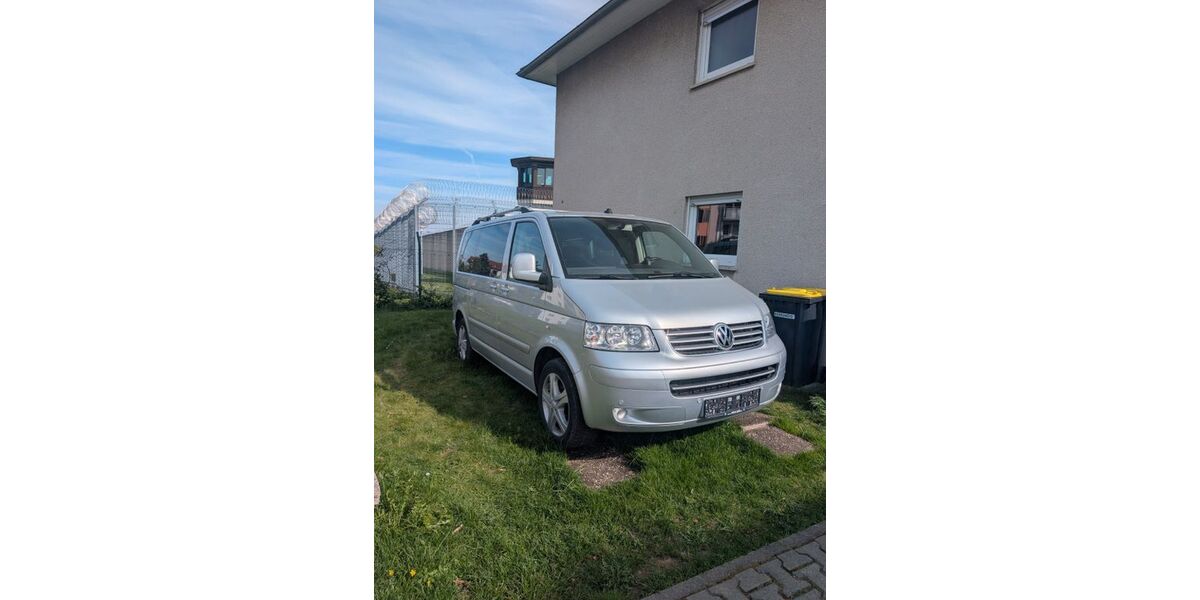 VW T5 Multivan 280.000 km 14.850 &euro; Butzbach 35510